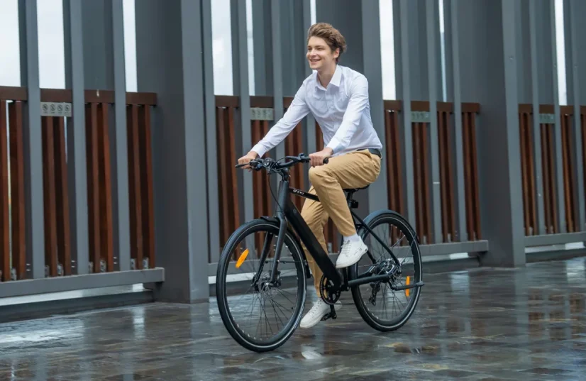 Městské elektrokolo DYU Stroll 1 - Barva: Stříbrná