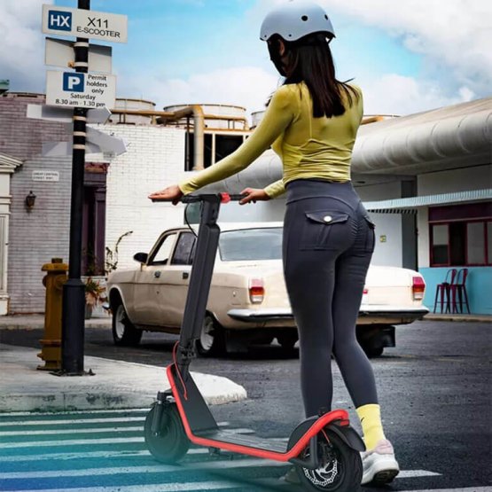 Výkonná a komfortní elektrokoloběžka KIXIN X11