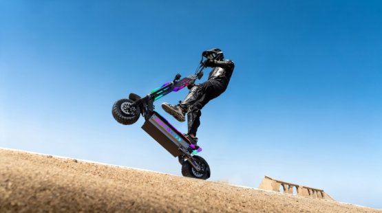Terénní elektrická koloběžka APEFOX T90 Ultra