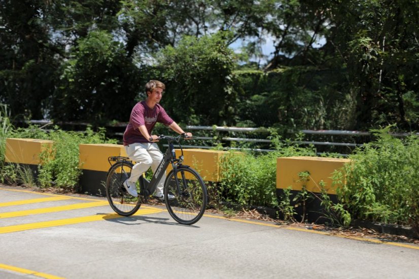 Stylové městské elektrokolo OneSport OT12 - Barva: Bílá