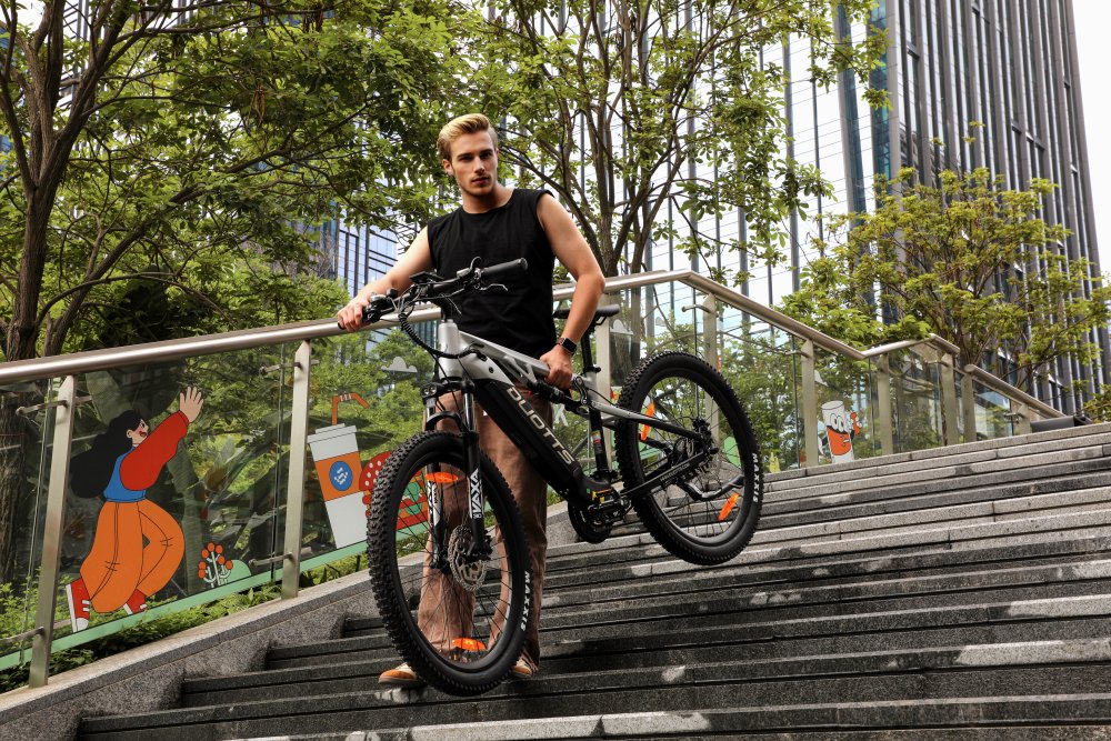 Duotts E29: Výkonný horský e-bike s plným odpružením