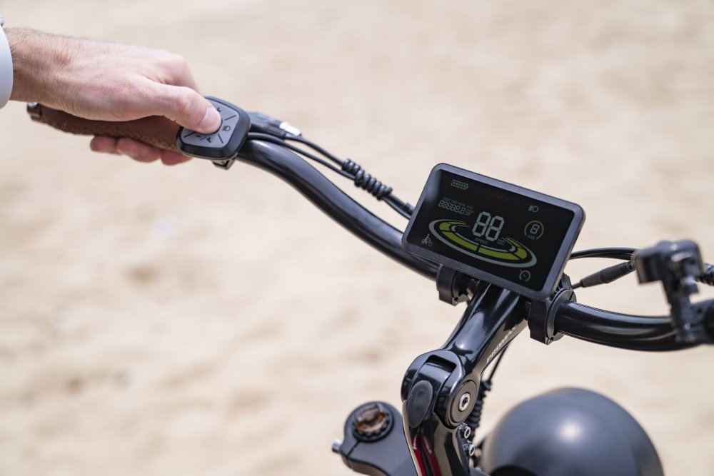 Hidoes HD-B10 E-Bike: Ikona silnic s DNA klasického motocyklu