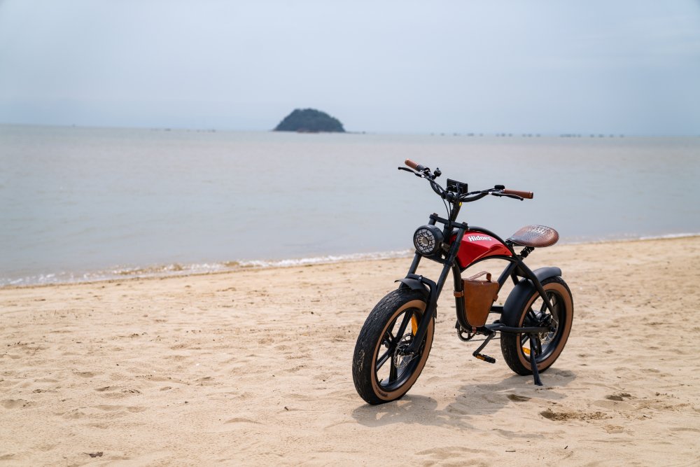 Hidoes HD-B10 E-Bike: Ikona silnic s DNA klasického motocyklu