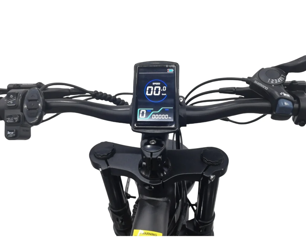 Ranger Z8 Pro - přehledný LCD displej