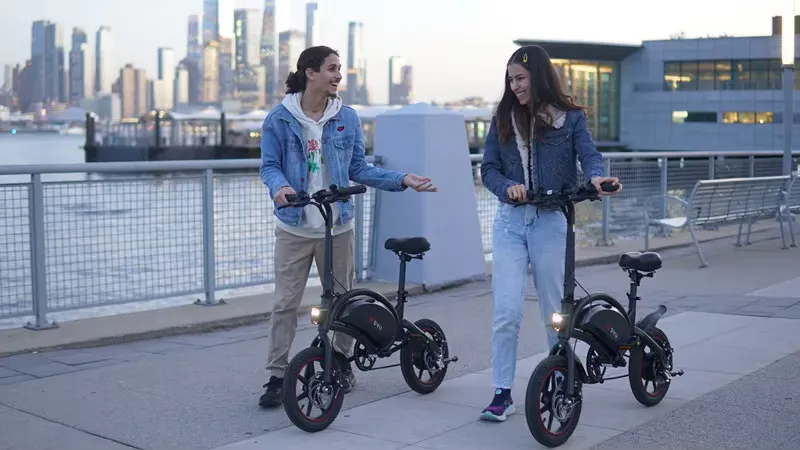 Skládací městské elektrokolo DYU D3F