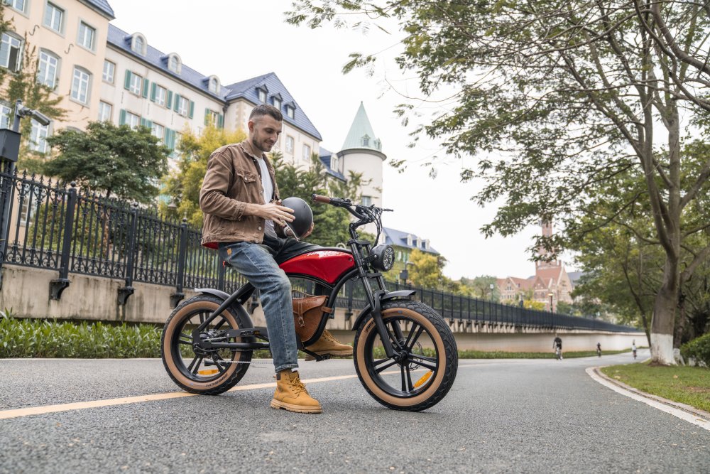 Hidoes HD-B10 E-Bike: Ikona silnic s DNA klasického motocyklu